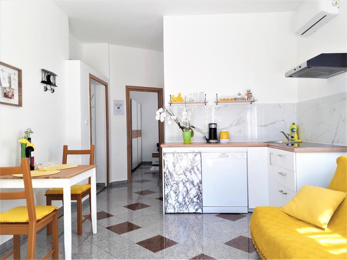 A.B.Kvarner Apartment Rijeka Bagian luar foto